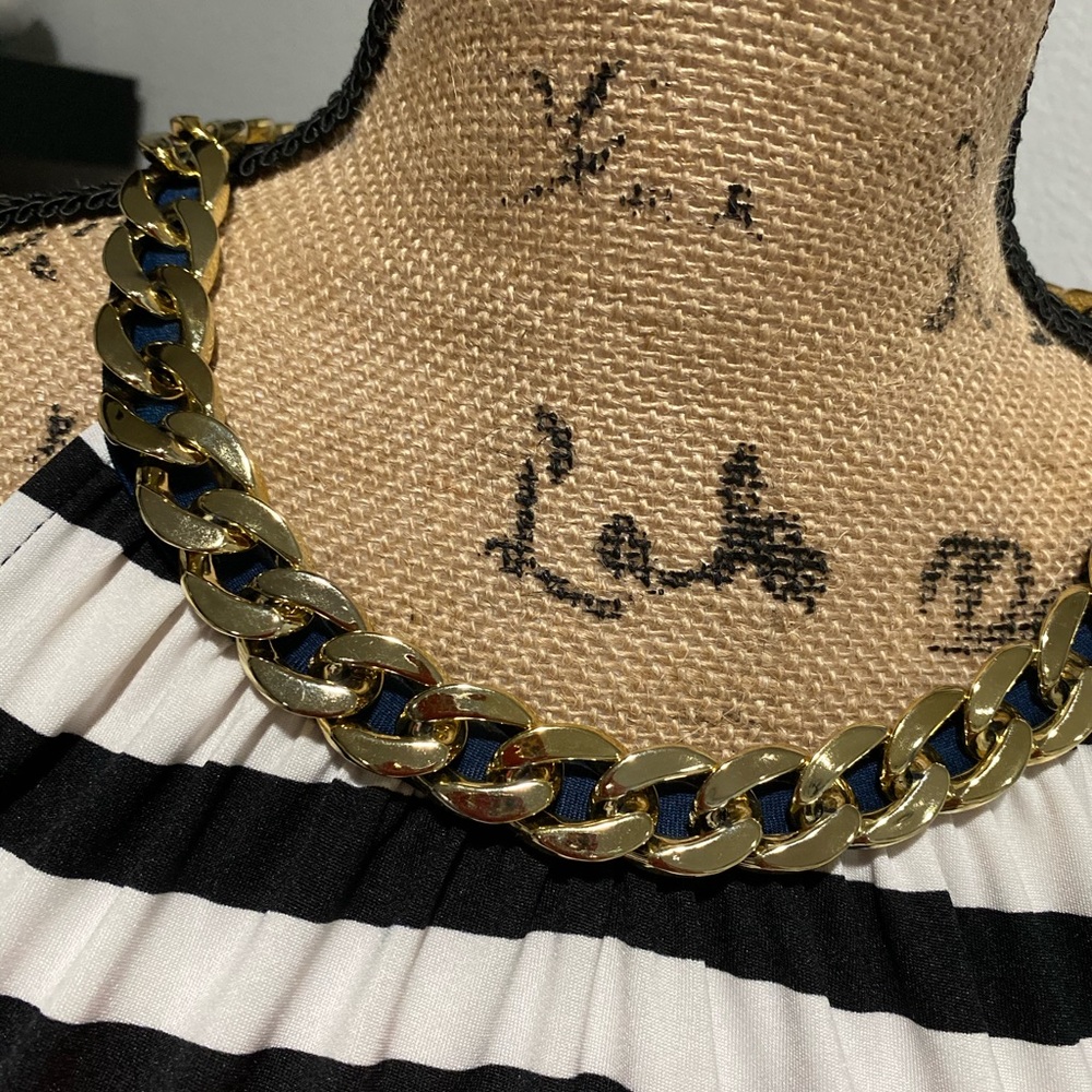Dress - Picture 3 of 6